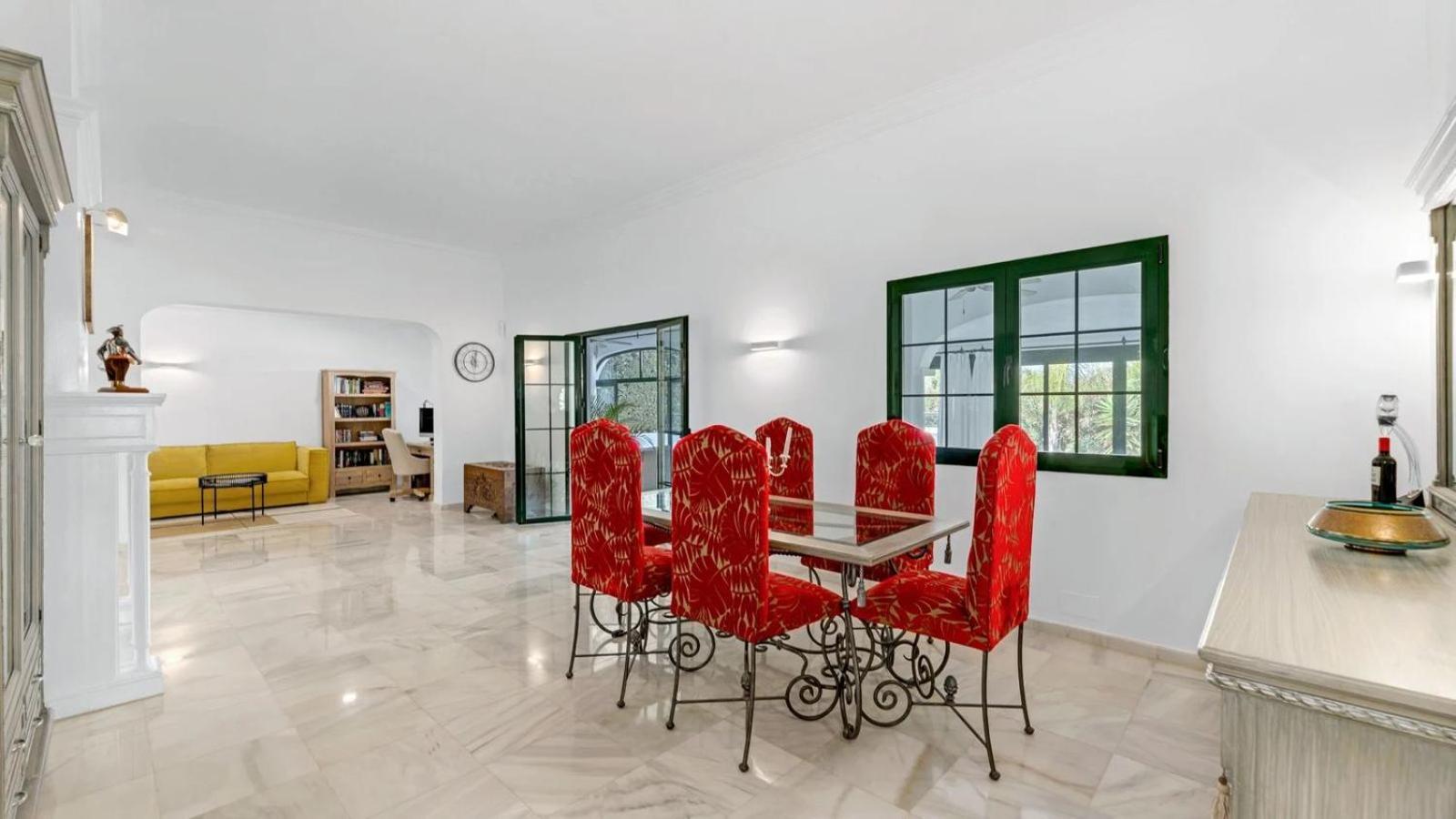 Beautiful 3 Bedroom In Marbella