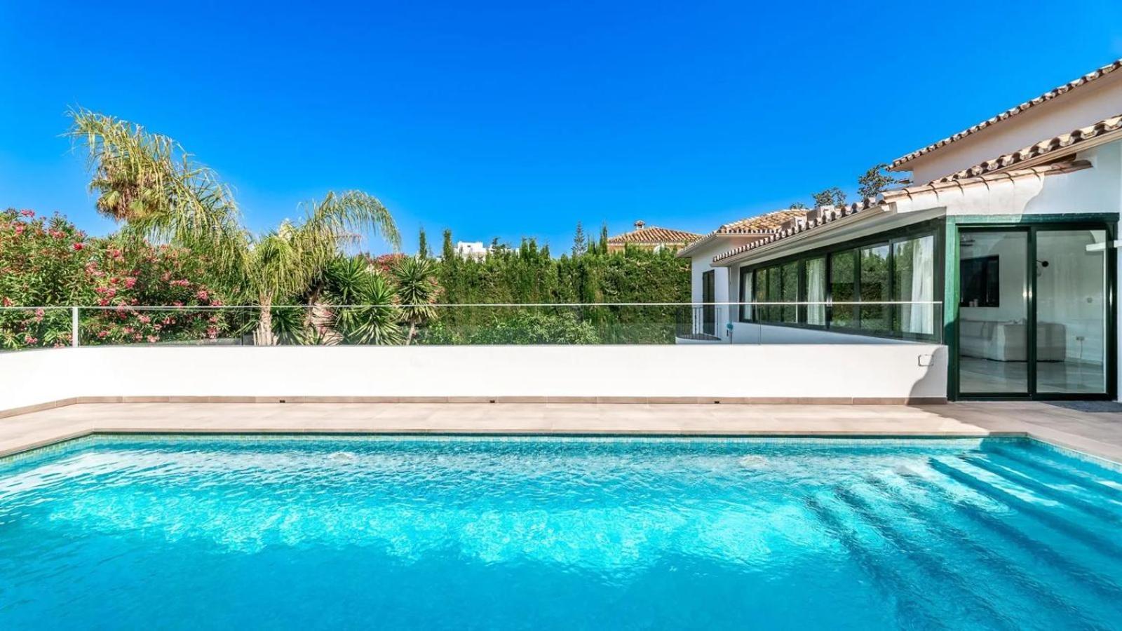 Villa Beautiful 3 Bedroom In Marbella